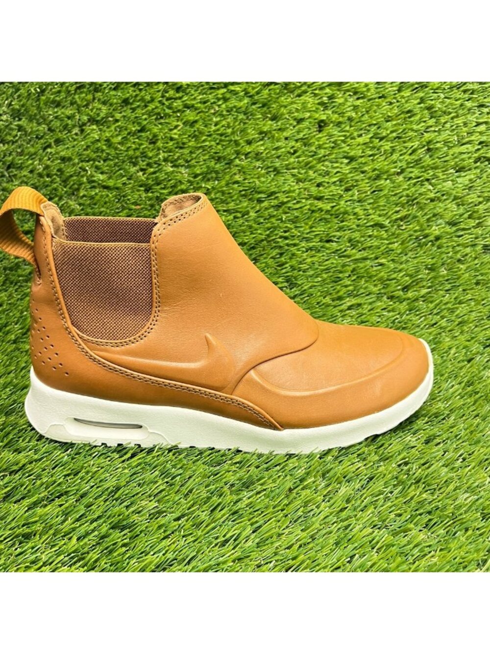 Nike Air Max Thea Mid Womens Size 7 Ale Brown Leather Outdoor Chelsea Boots